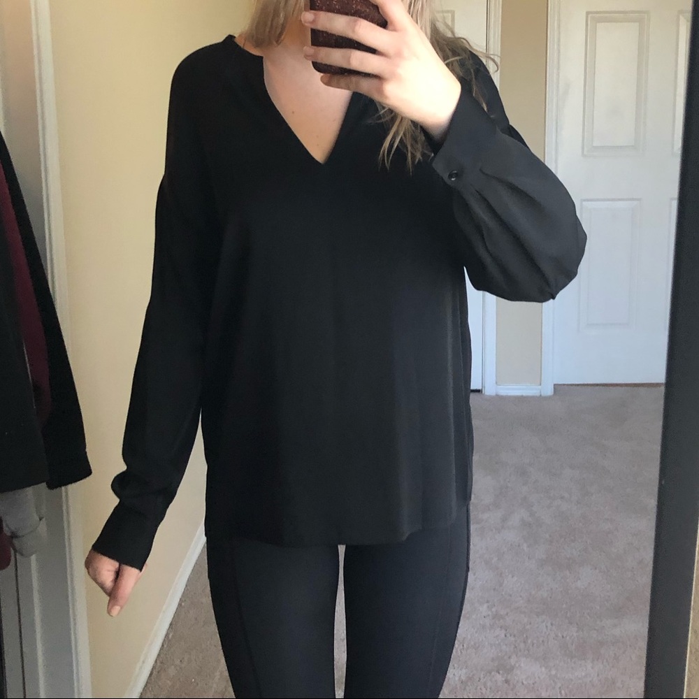 NWT $285 Vince Silk Long Sleeve Blouse Medium